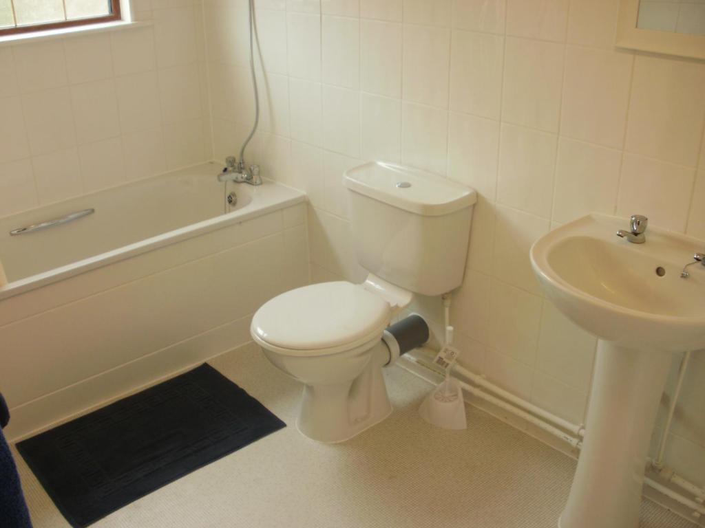 Warrens Village Motel And Self Catering Clevedon Room photo